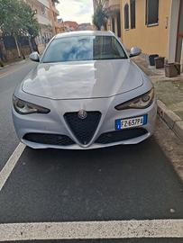 Giulia alfa romeo