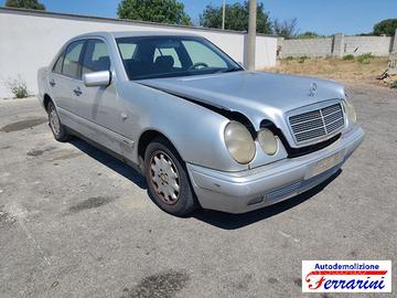 Mercedes classe e w210 e 250 turbo d - ricambi