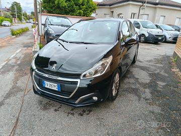 Peugeot 208 PureTech 82 5 porte Allure