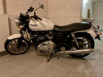 Triumph Bonneville - 2009