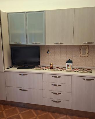 Mobile cucina con frigo, marca Lube