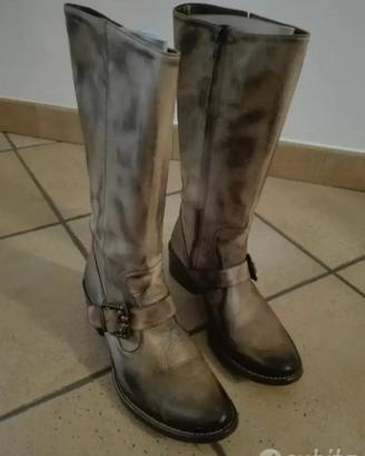 Stivali in pelle Nuovi