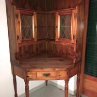 Credenza in legno massello