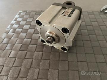 Cilindro doppio effetto Bosch