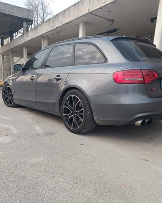 stupenda Audi A4 multitronic 150cv permuto 