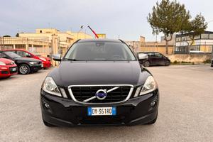 VOLVO XC60 D4 Geartronic Momentum