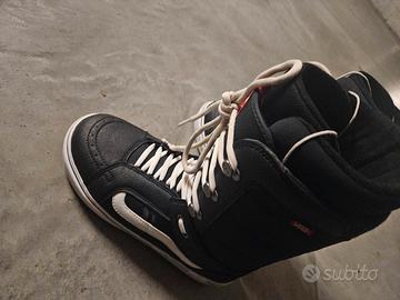 Scarponi snowboard n.45 vans