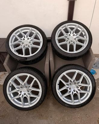 Cerchi auto con gomme incluse