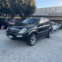 SSANGYONG REXTON - DELUXE - AUTOMATICA