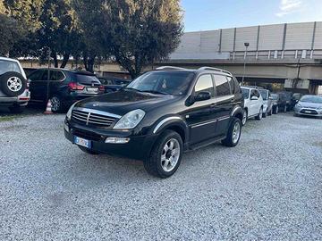 SSANGYONG REXTON - DELUXE - AUTOMATICA