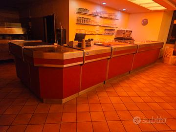bancone bar completo con registratore di cassa 