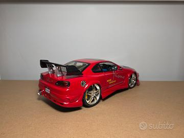 Modellino Nissan 1/12