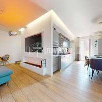 TRIVANI RIFINITO CON BOX