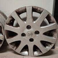 cerchi in lega 16 pollici Nissan