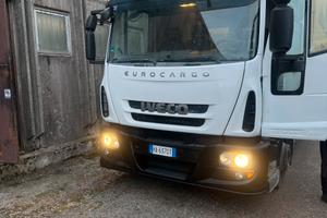 Eurocargo 120 centina con sponda