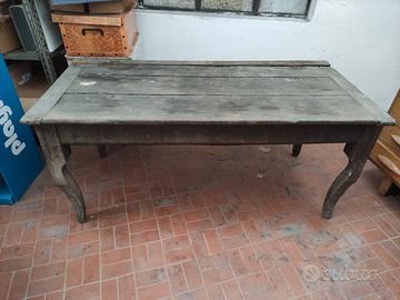 Antica madia in legno massello