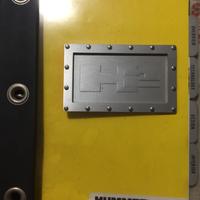 Hummer H2 (libro ufficiale GM in inglese)