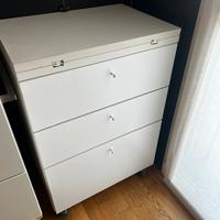 Fasciatoio con cassettiera