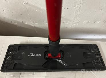 Manico per lavare i pavimenti della vileda