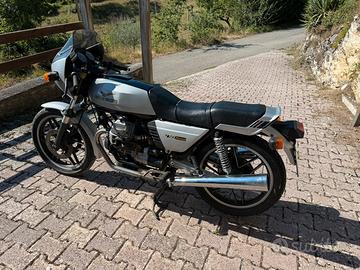 Moto guzzi v 50 completamente originale