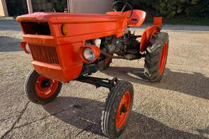 Trattore Fiat 250