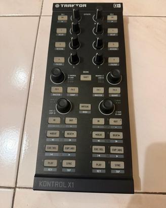 Traktor x1