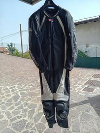 tuta in pelle