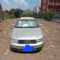 Audi A4 130 cv, 2002 (intera o per pezzi di ricam)