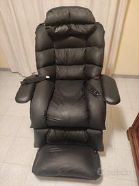 Sedia a rotelle imbottita per invalidi.