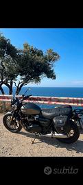 Triumph street twin 900