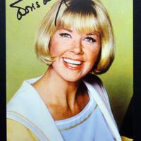 Doris Day, Autografo Originale - LOA