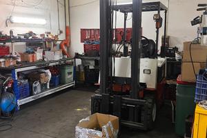 Carrello elevatore elettrico 1.500 kg