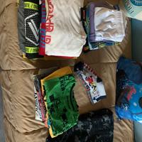 Pantaloni,pantaloncini magliette e calzini