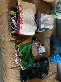 Pantaloni,pantaloncini magliette e calzini