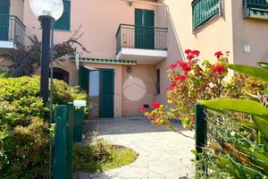 2 LOCALI A DIANO ARENTINO