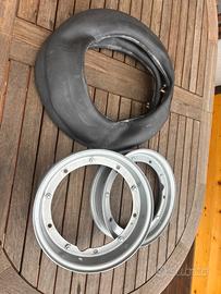 Vespa cerchi e camere