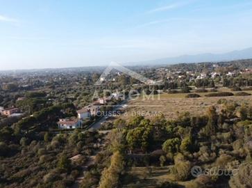 Campeggio su 4.5 ettari a 460mt. dal mare