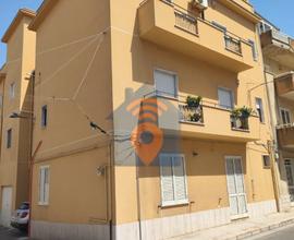 Castelvetrano Appartamento Con Garage E Terrazzo