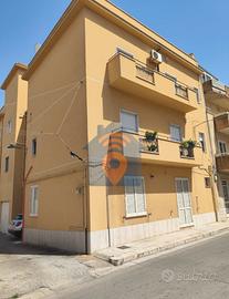 Castelvetrano Appartamento Con Garage E Terrazzo