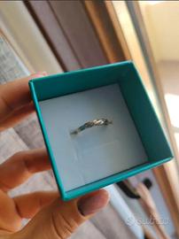 Anello fascia Sofia oro e diamantini