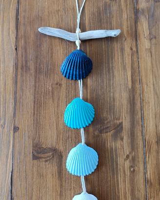 Decorazione da parete con conchiglie mare