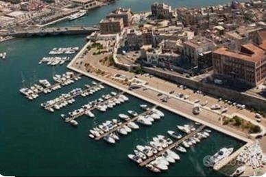 Taranto Posto barca in acqua