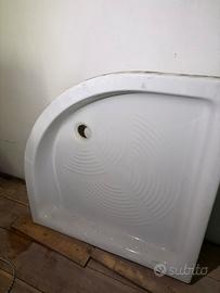 Piatto doccia angolare