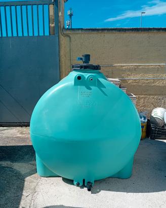 cisterna per acqua 2000 litri