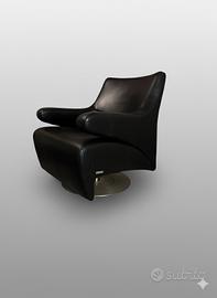 Poltrona in vera pelle nera J.H. Hicolity