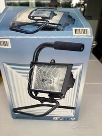 Faretto alogeno orientabile