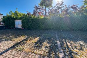 Posto auto scoperto pistoia est