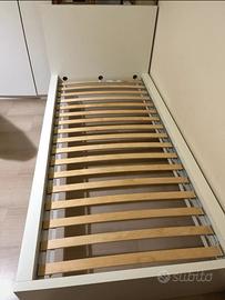 Letto Ikea Malm bianca a doghe con materasso