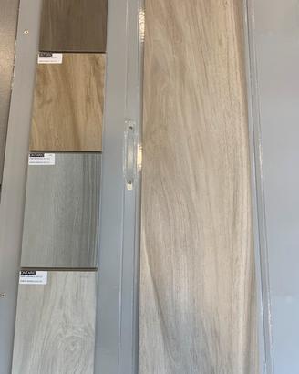 Pavimento 20x120 effetto legno