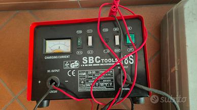 Carica batteria auto moto